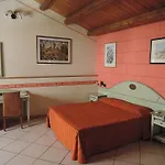 Отель Scaduto 3*