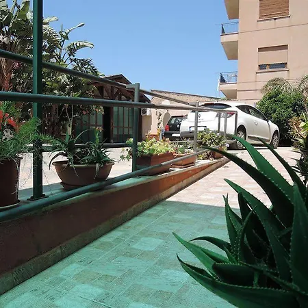 Scaduto Hotell